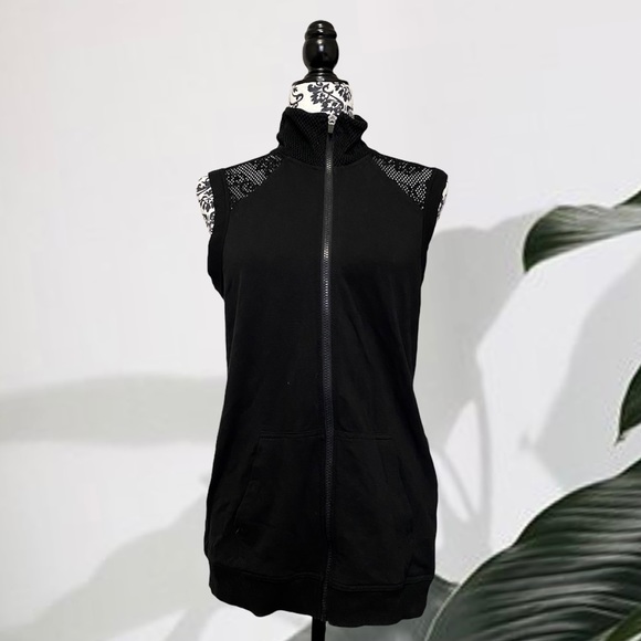 FABLETICS | TEMECULA SLEEVELESS WORKOUT DRIFIT VEST - Picture 1 of 5